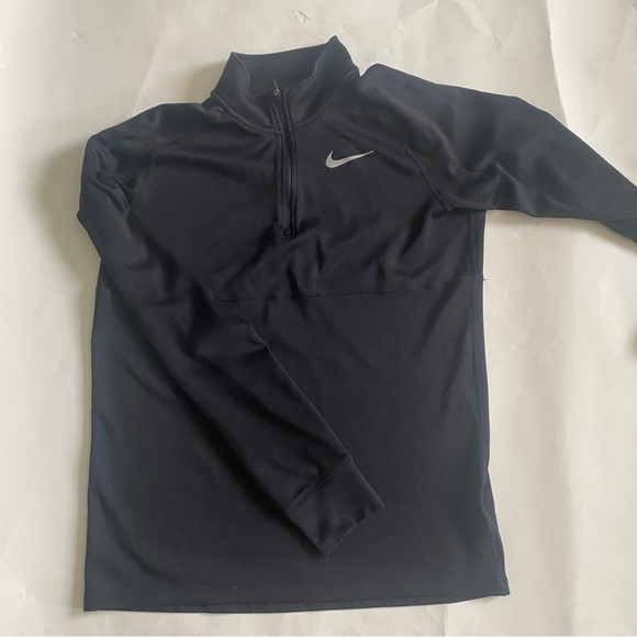 Black Nike Athletic Quarter Zip perfect for the gym or everyday wear - Picture 1 of 6